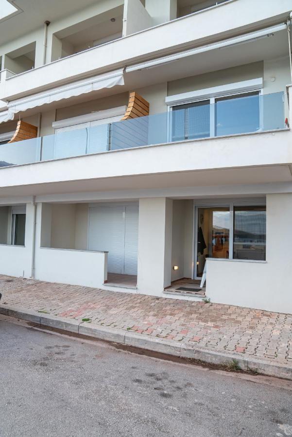Seaside Maisonette In Itea Exterior photo